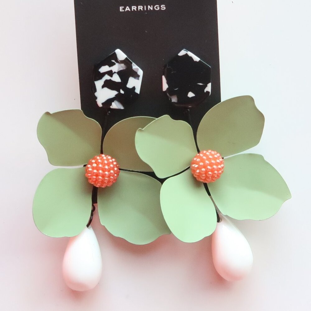 MANGO Floral Statement Drop Earring Fashion Jewelry Pastel Green Coral White Big - Picture 5 of 10